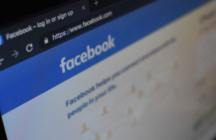 Usuń wszystkie dane z Facebooka