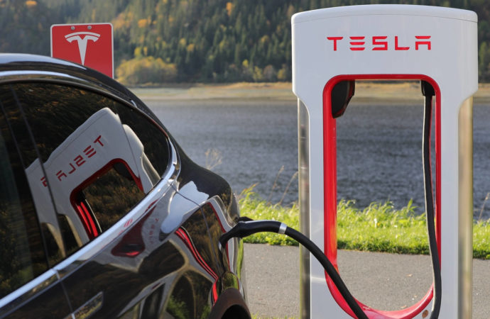 Tesla po stronie Chińczyków?