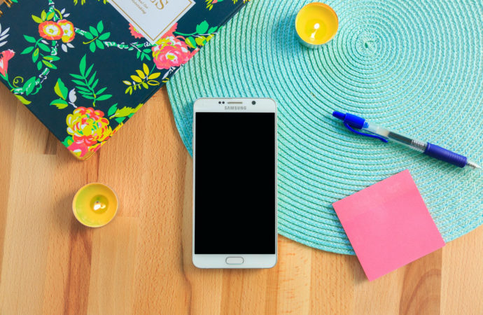 Xiaomi czy Samsung? Które smartfony kupujemy częściej w Polsce?
