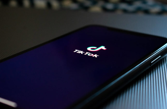 TikTok pobił kolejny rekord. Został pobrany już 2 miliardy razy!
