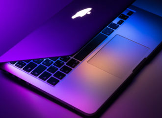 Praca zdalna spowodowała wzrost sprzedaży MacBooków