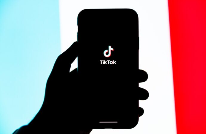 Czy pokolenie Z wyszukuje informacji wyłącznie na TikToku?
