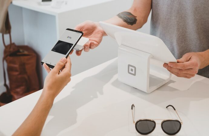 Inflacja szaleje, ale wydatki na elektronikę coraz wyższe