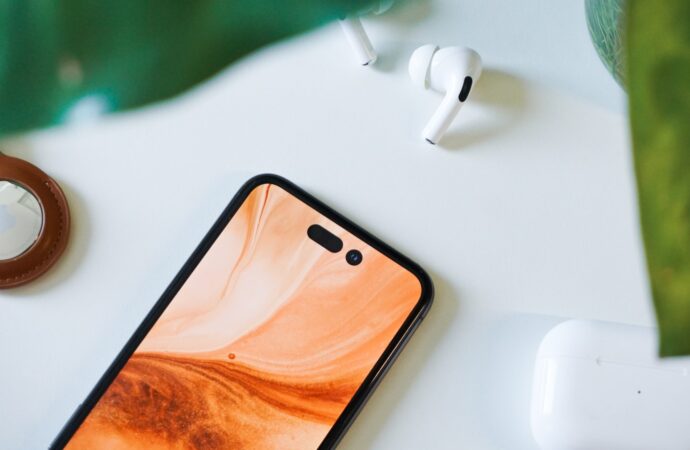 Nastolatkowie wybierają iPhone’a