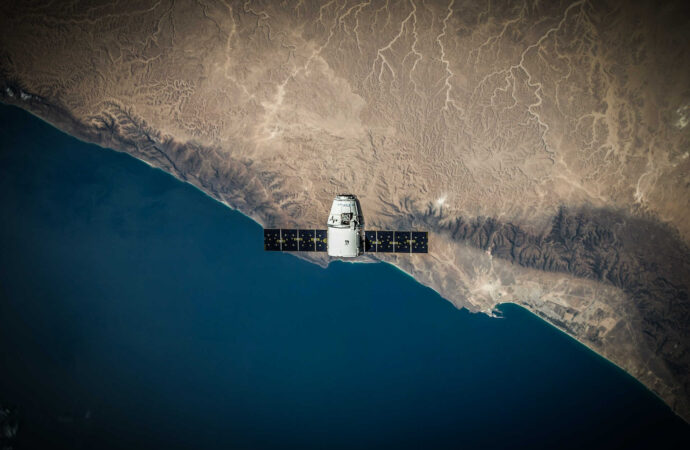 5G and Satellites: New Horizons for the Mobile NTN Network